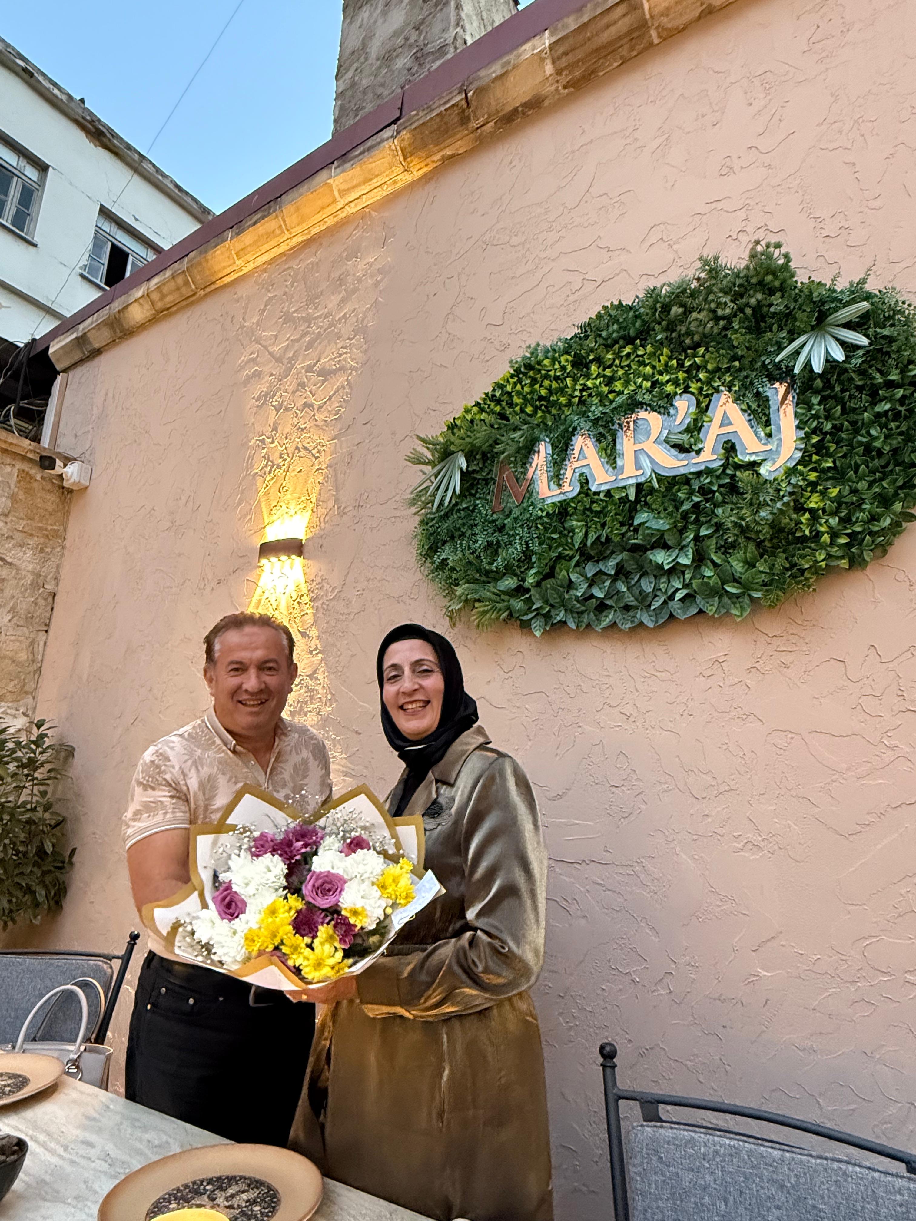 Ayla Kara eşiyle Mar'aj'da